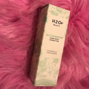 BRAND NEW DARK SPOT CORRECTOR